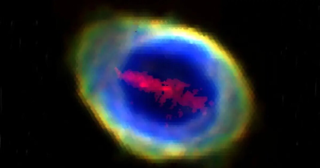 Otkrili divovsku ‘željeznu šipku’ u maglici Prsten. To bi mogao biti ostatak uništenog planeta?