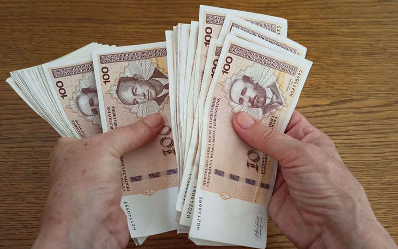 Otkrivene plate rukovodilaca u Tuzli: Direktori komunalnih preduzeća na vrhu, kultura na dnu