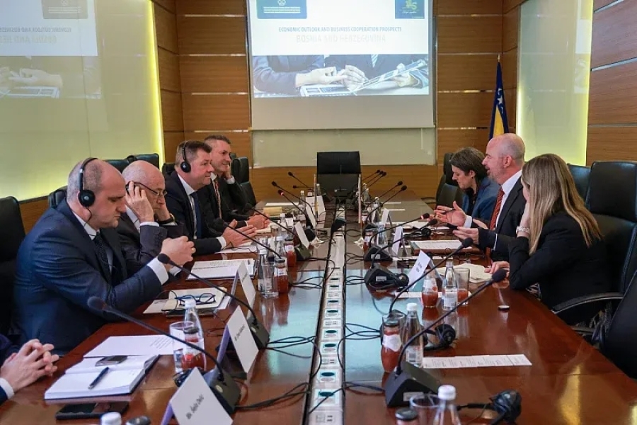 PRIČA O JUŽNOJ INTERKONEKCIJI SE ZAHUKTAVA: Ginkel se sastao s čelnicima Vanjskotrgovinske komore BiH