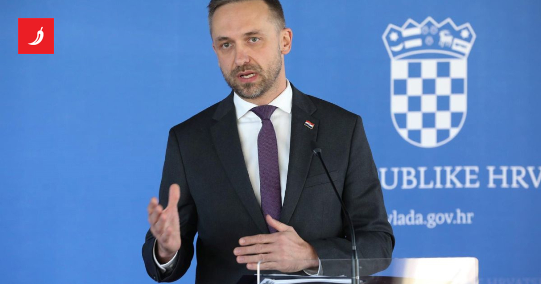 Piletić odgovorio na kritike pravobraniteljice i udruga zbog socijalnih naknada Piletić odgovorio na kritike pravobraniteljice i udruga zbog socijalnih naknada