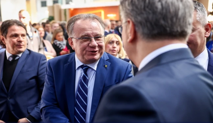 Plenković najavio sastanak sa Nikšićem u Zagrebu: Hoće li Trojka prihvatiti da hrvatske kompanije dobiju vlasništvo nad Južnom interkonekcijom? – Istraga .ba