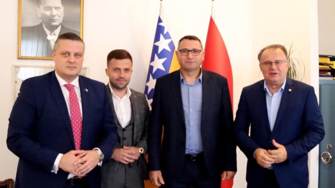 Pod zastavom Vojina: U BH Telecomu masovno uhljebljeni kadrovi SDP-a iz RS-a, radno mjesto se sprema i za bivšu novinarku RTRS-a – Istraga .ba