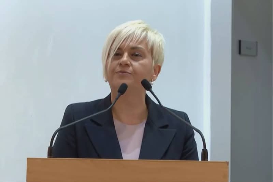 ŠOKANTAN ISTUP DIREKTORICE APOTEKA SARAJEVO: ‘Uništeno stotine hiljada preparata, ručno lijepljeni rokovi…’