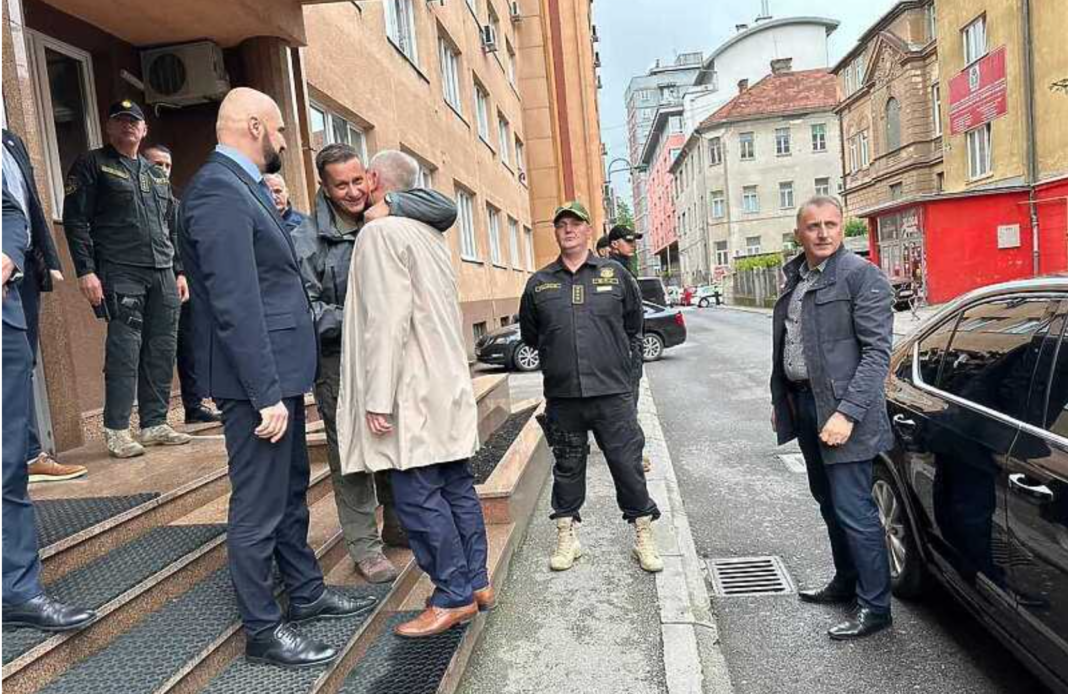 Šta se krije iza “patriotskog” Zakona o policijskim službenicima FBiH: Ramo Isak predložio zakon da bi spasio Čamparine rukovodne kadrove u FUP-u
