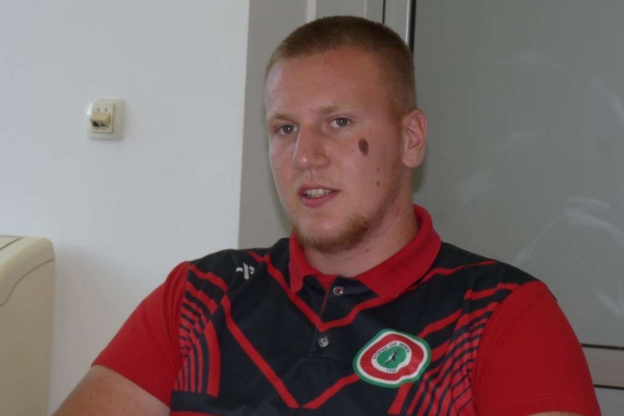 TRIJUMF U BEOGRADU: Bh. bacač kugle Enhar Mahmić srušio lični rekord i odnio pobjedu! TRIJUMF U BEOGRADU: Bh. bacač kugle Enhar Mahmić srušio lični rekord i odnio pobjedu!