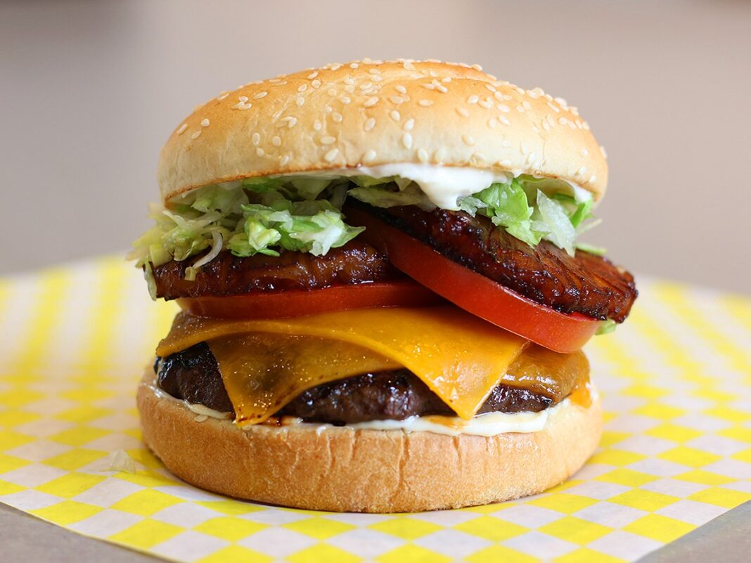 Nutricionista otkriva: Svaki cheeseburger koji pojedemo skraćuje naš život