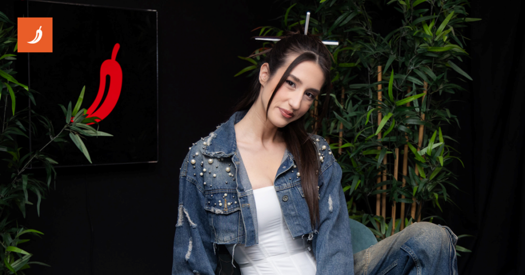 VIDEO Mama joj se natjecala na Dori 1999. i 2000. Lana sad slijedi njene stope