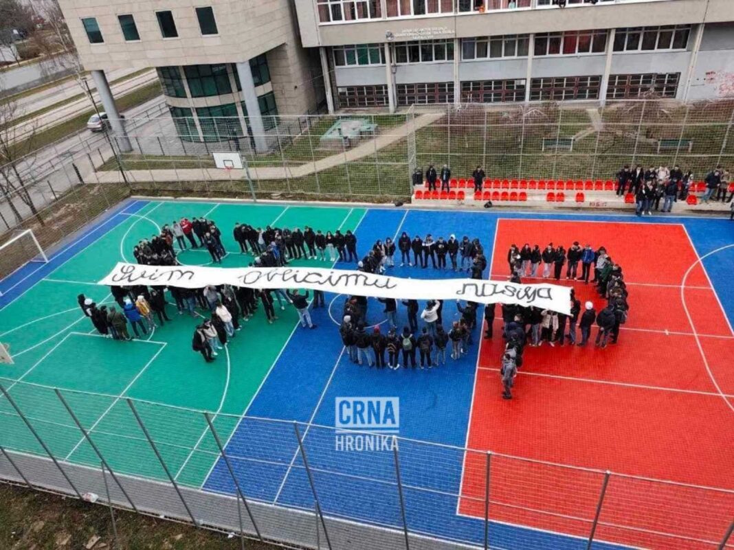 18 godina od ubistva Denisa Mrnjavca: Učenici poslali poruku „Stop nasilju“