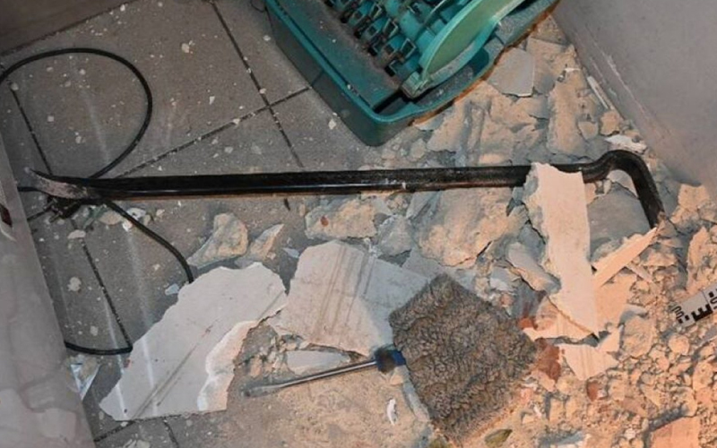 Beč: Bosanac lopov (27) pajserom probio zid da provali u poslastičarnu