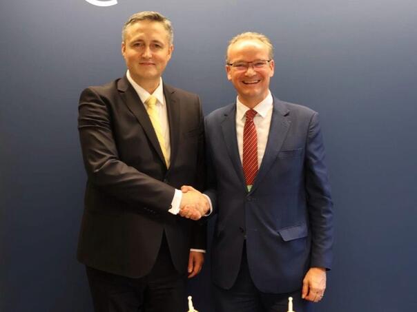 Bećirović s njemačkim ministrom: Dodik pojačao destruktivne aktivnosti u BiH