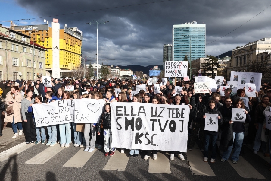 DANAS JE DAN PRKOSA: Protesti u nekoliko bh. gradova, mladi traže odgovornost i sigurnost