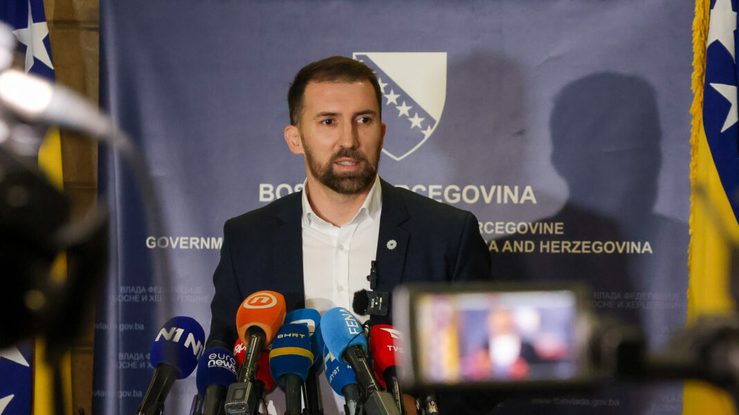 Delić: Patriotski je ne prenositi 1. mart na ponedjeljak, Vlada FBiH: Ponedjeljak je neradni dan Delić: Patriotski je ne prenositi 1. mart na ponedjeljak, Vlada FBiH: Ponedjeljak je neradni dan
