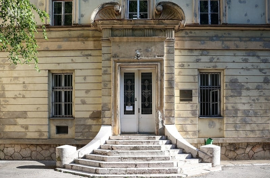 Dramatičan apel nacionalnih biblioteka njemačkog govornog područja za spas NUBBiH-a: Pozivamo Christiana Schmidta da što prije riješi pravni status i finansiranje biblioteke. – Istraga .ba