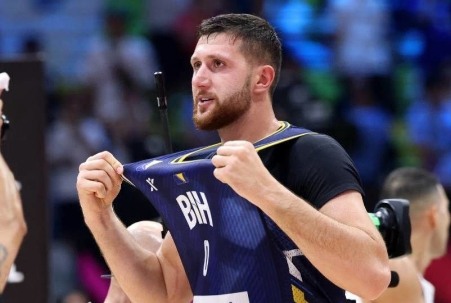 JUSUF NURKIĆ NIKAD OŠTRIJI: ‘Izaberite zastavu koju god želite, samo nam dajte…’
