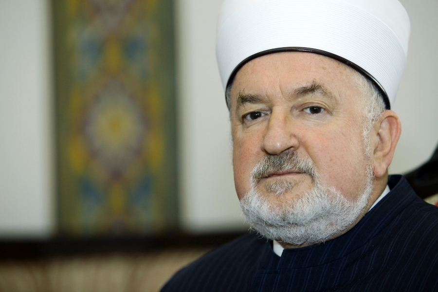 MUSTAFA CERIĆ REAGOVAO ZBOG NAPADA NA IRAN: ‘ Kain je opet napao Abela’