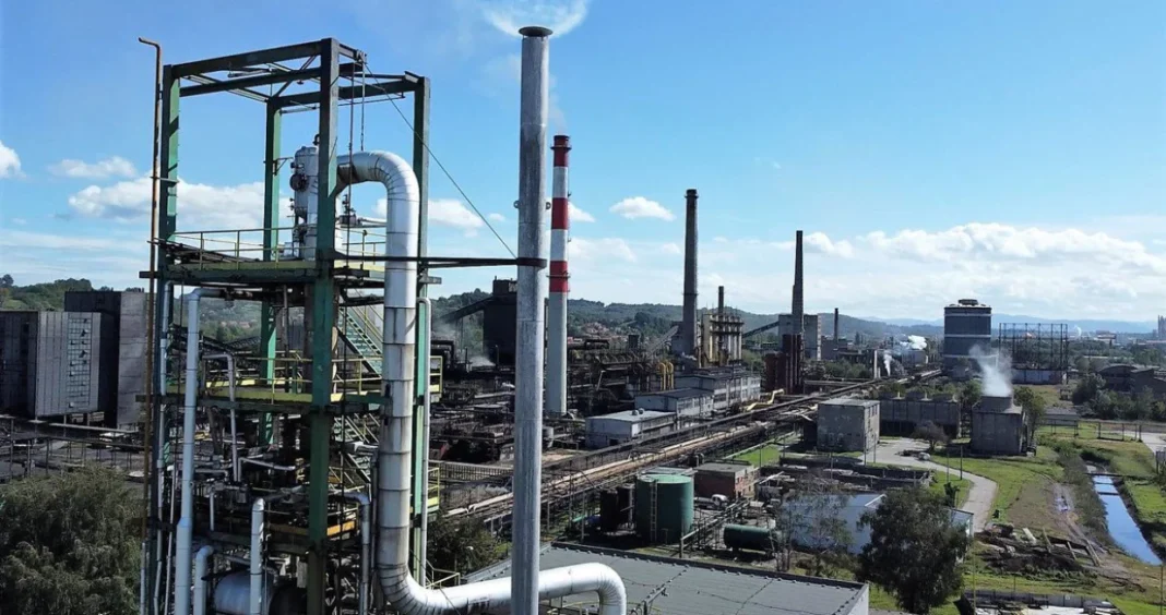 Niko nam nije pružio ruku spasa