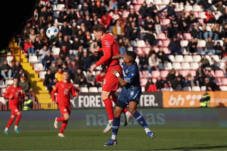 OPŠTI POTOP NA STADIONU ROĐENI: Velež produžio agoniju Željezničara