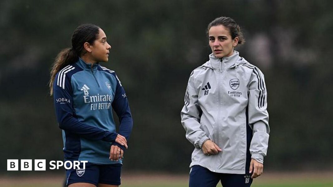 Olivia Smith: Šef Arsenala Renee Slegers pozdravlja ‘svestranost’ napadača