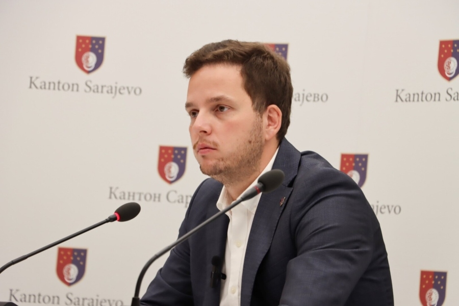 POZNATI NOVINAR SEAD NUMANOVIĆ PIŠE: ‘Kasno Uk ostavku dade!’