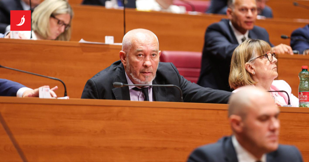 Predrag Mišić: Dabro je bećar. Moji roditelji su Srbi, i ja sam pjevao puno puta