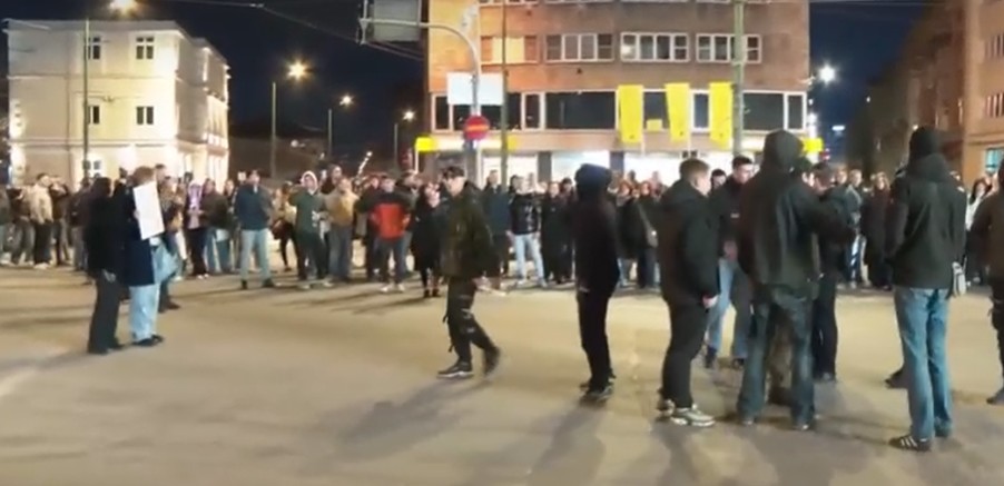 Protesti u Sarajevu se nastavljaju: Blokirana i Skenderija, traži se ostavka Vlade Kantona Sarajevo