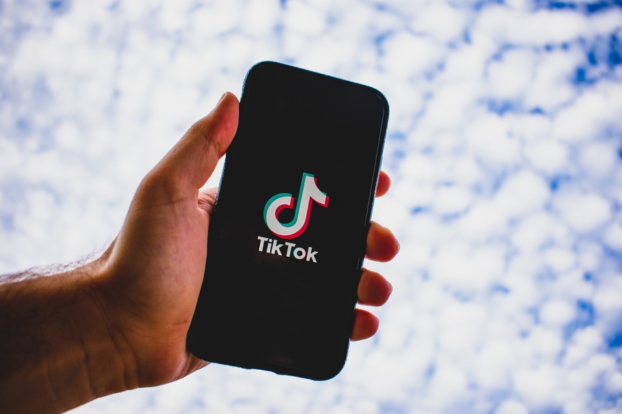 REAGOVALA EVROPSKE KOMISIJA: TikTok optužen da stvara namjernu ovisnost o aplikaciji