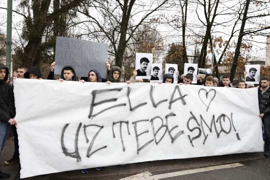 SARAJEVO NA NOGAMA: Poziv građanima na mirno okupljanje ispred Zemaljskog muzeja…