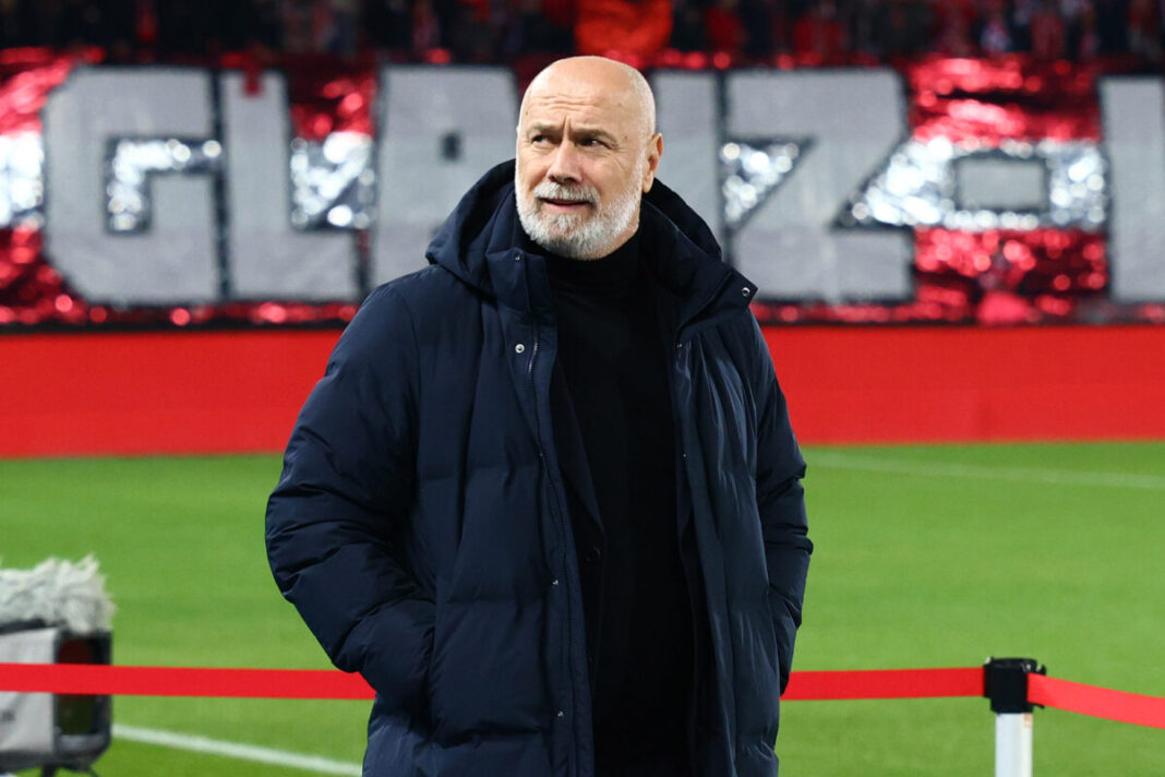 Spisak za Vels: Sergej Barbarez ima napisanih 18 imena, još mu nedostaju dva?