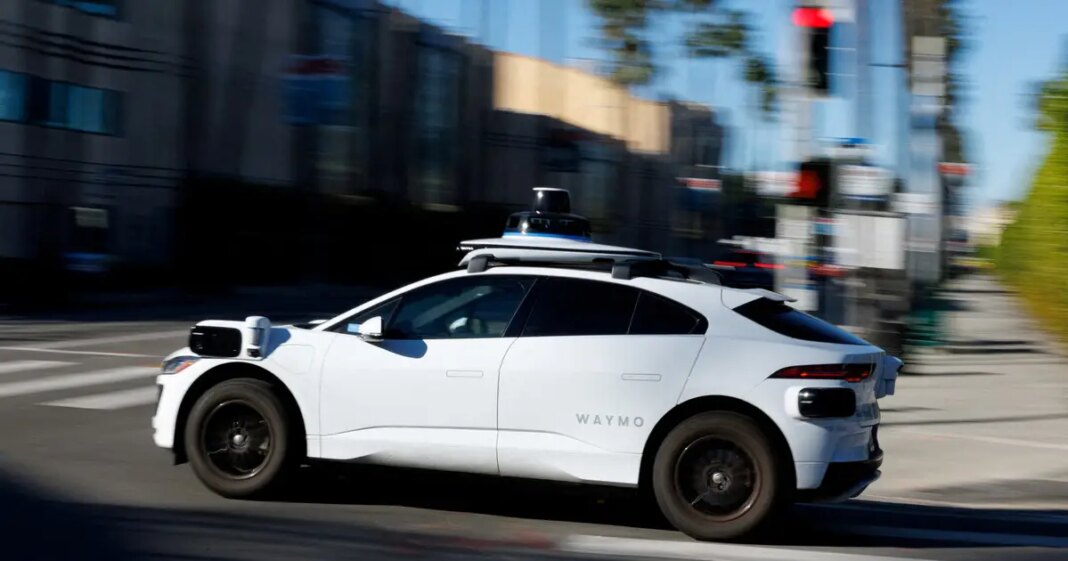 Taksi bez vozača! Milijuni autonomnih vozila stižu u svjetske gradove do 2035.