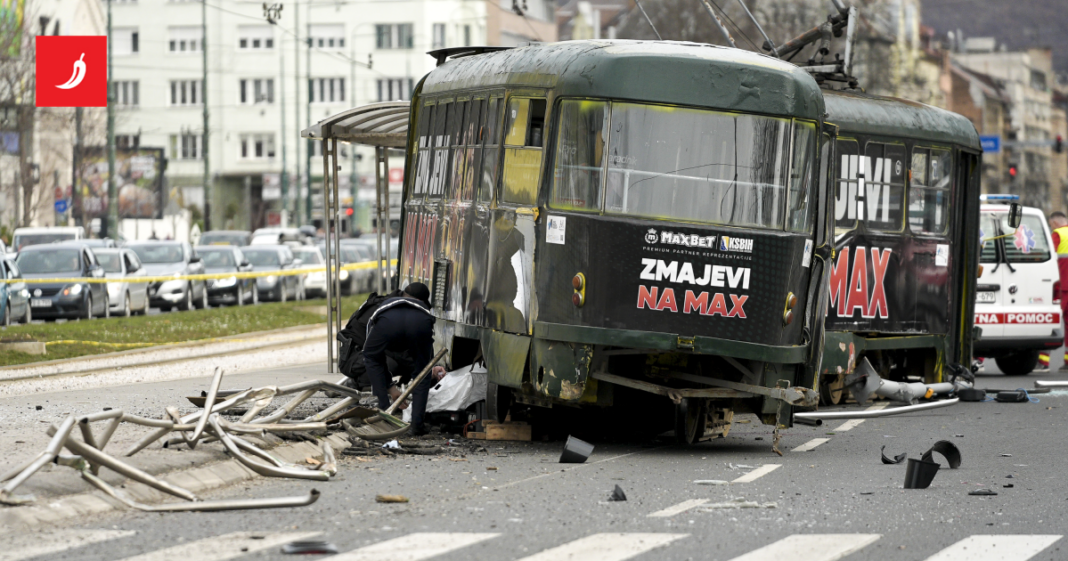 Tramvaj izletio s tračnica u Sarajevu. Jedna osoba mrtva, djevojci amputirali nogu