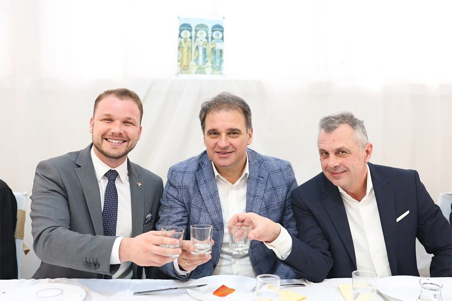 VUKANOVIĆ NAJAVLJUJE DRAMU: Uskoro bi moglo doći do raskola i cijepanja PDP-a, na izborima u oktobru moguće je…