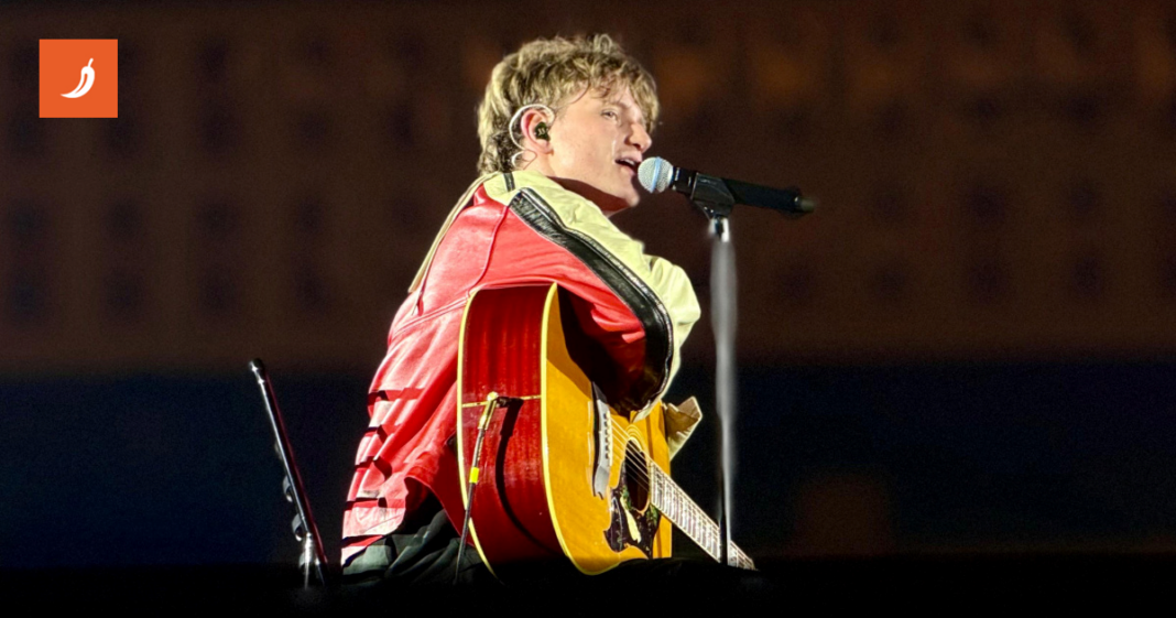 Jakov Jozinović započeo turneju koncertom u Splitu, publika ga dočekala ovacijama