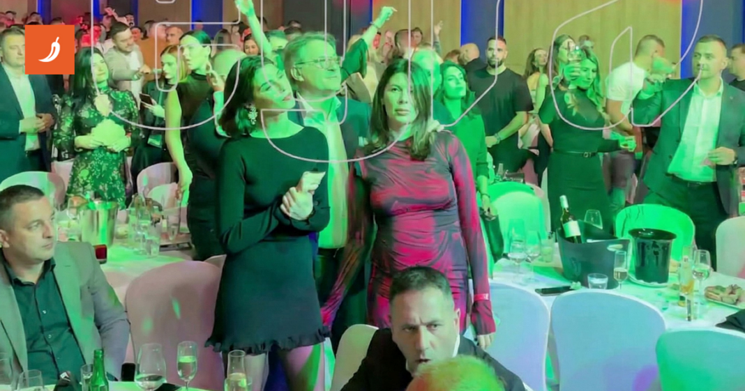 Mamić s kćerima plesao na koncertu Cece, jedna od njih je trudna