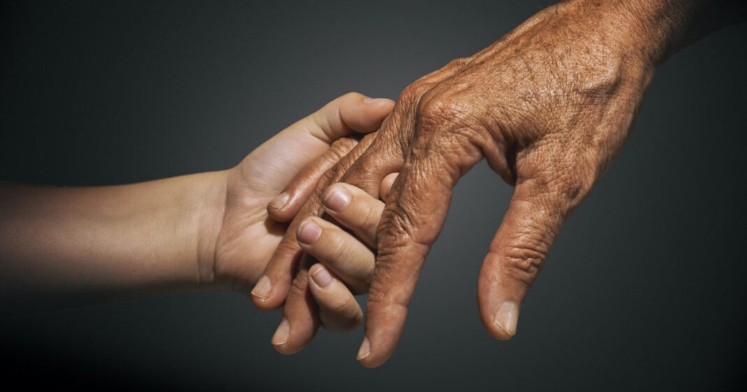 Starenje ne dolazi postepeno – naučnici otkrili dva ključna životna preokreta