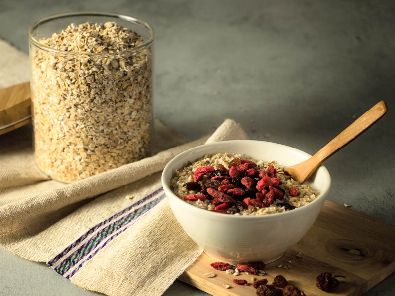 Šta duže drži sitost – zobena kaša ili griz?