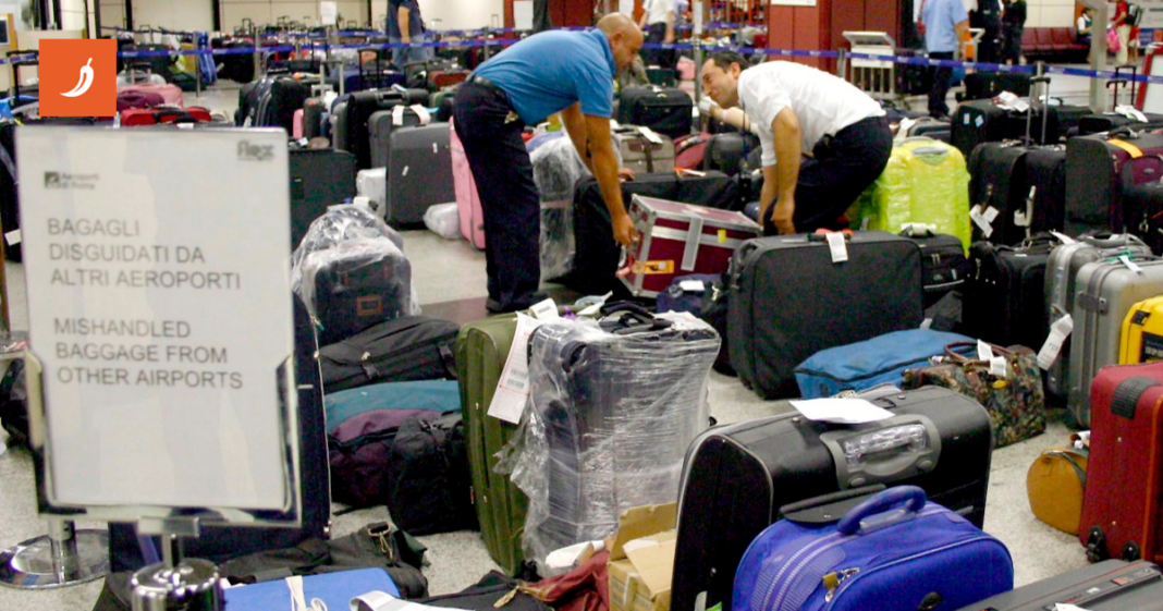 Nećete vjerovati što putnici ostavljaju u avionima (dijamante, mačeve, pa i robote) Nećete vjerovati što putnici ostavljaju u avionima (dijamante, mačeve, pa i robote)