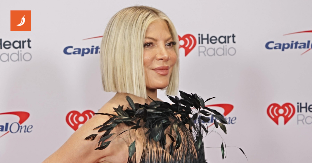Tori Spelling o zahvatima: “Trebala bih srediti cijelo lice, ionako govore da jesam” Tori Spelling o zahvatima: “Trebala bih srediti cijelo lice, ionako govore da jesam”