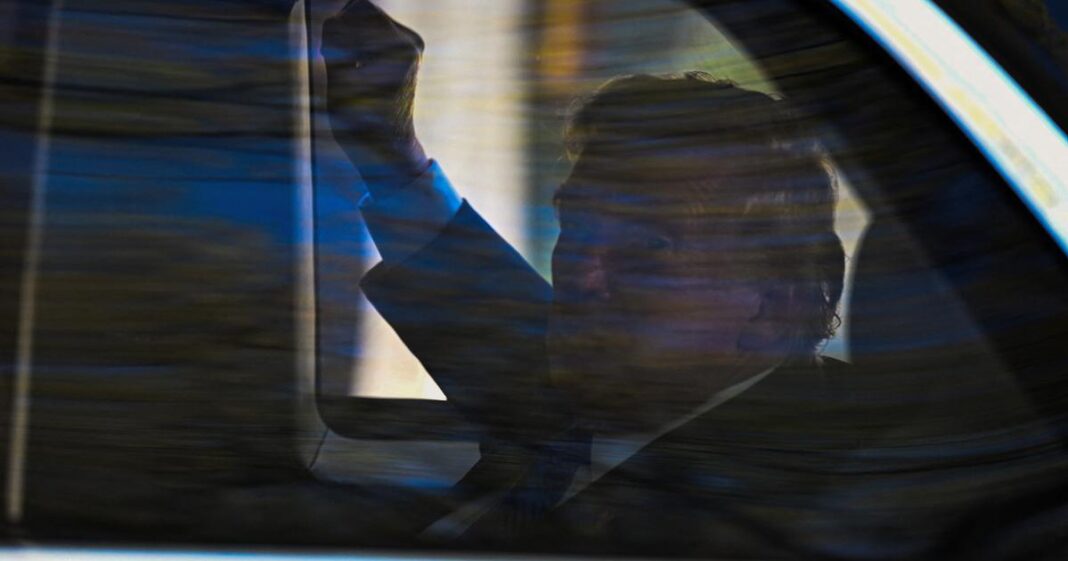 U 7:04, najavio je Tramp, a 15 minuta ranije neko je zaradio milione na berzi U 7:04, najavio je Tramp, a 15 minuta ranije neko je zaradio milione na berzi