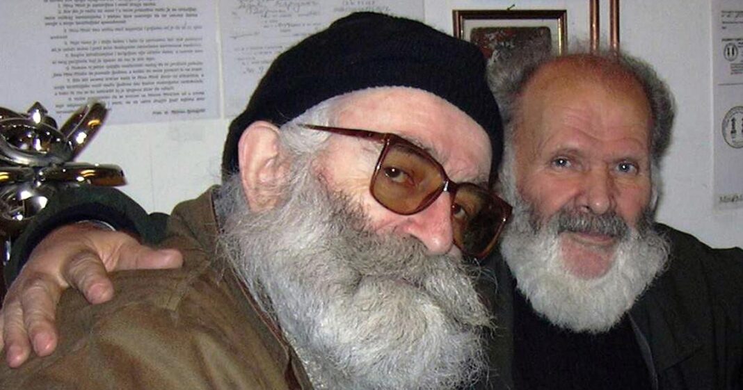 Doktor Dabić je ušao u autobus broj 73: ‘Izvinite, jesi li ti Radovan Karadžić?!’ Doktor Dabić je ušao u autobus broj 73: ‘Izvinite, jesi li ti Radovan Karadžić?!’