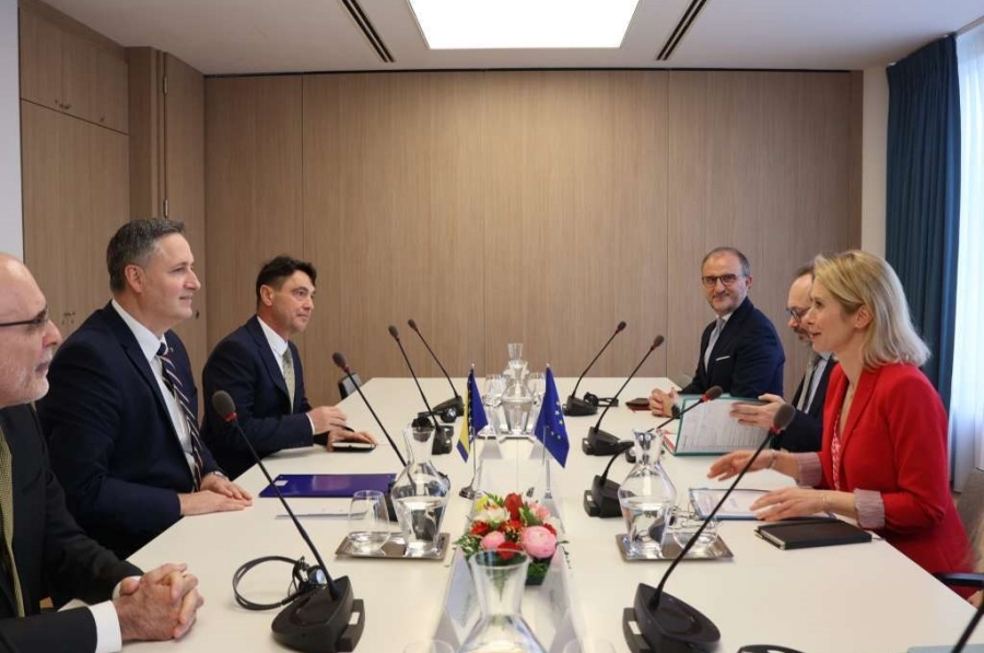 AMBASADOR BiH U BELGIJI, EROL AVDOVIĆ: Na sastanku sa Kallas nije bilo riječi o proglašenju IRGC-a terorističkom organizacijom AMBASADOR BiH U BELGIJI, EROL AVDOVIĆ: Na sastanku sa Kallas nije bilo riječi o proglašenju IRGC-a terorističkom organizacijom