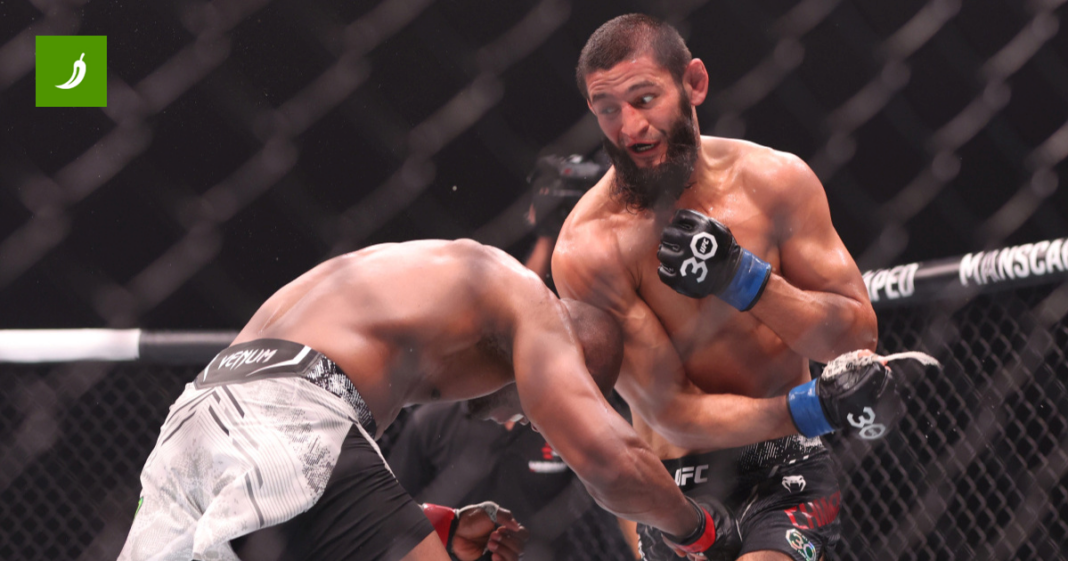 Američki vojni veteran prišao UFC borcu. On ga šutnuo nogom u prsa