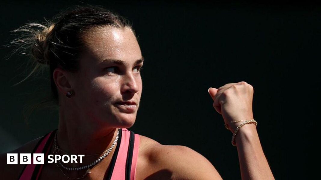 Aryna Sabalenka ‘superfokusirana’ je stigla do četvrtog kola Indian Wellsa Close-up of Aryna Sabalenka who is raising her fist to celebrate winning a point.