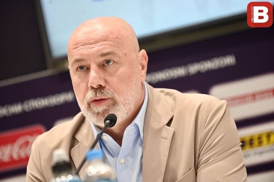 BARBAREZ PRELOMIO: Jedan reprezentativac Bosne i Hercegovine ostaje na tribinama… BARBAREZ PRELOMIO: Jedan reprezentativac Bosne i Hercegovine ostaje na tribinama...