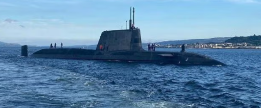 BRITANSKA ZVIJER U ARAPSKOM MORU: Nuklearna neman stigla pred vrata Irana BRITANSKA ZVIJER U ARAPSKOM MORU: Nuklearna neman stigla pred vrata Irana