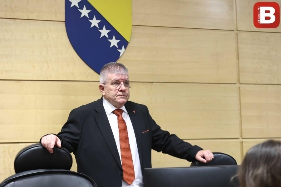 BURNO U SARAJEVU: Sjednica Zastupničkog doma Parlamenta Federacije Bosne i Hercegovine, na dnevnom redu… BURNO U SARAJEVU: Sjednica Zastupničkog doma Parlamenta Federacije Bosne i Hercegovine, na dnevnom redu...