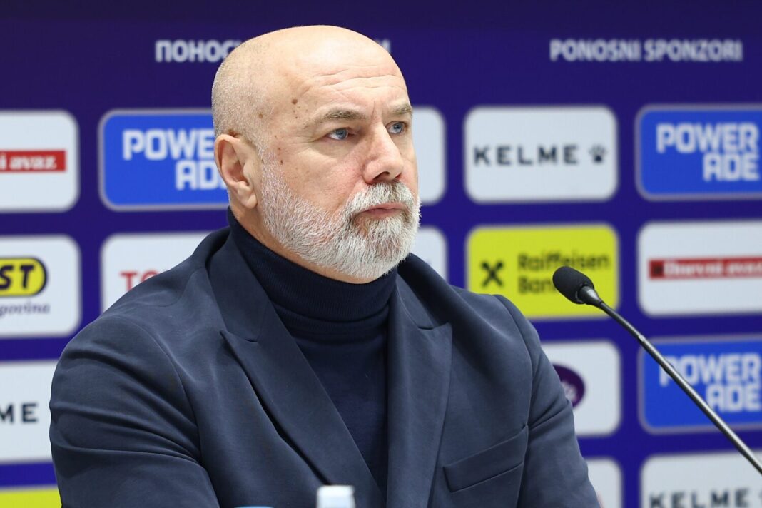 Barbarez izlazi pred novinare Barbarez izlazi pred novinare