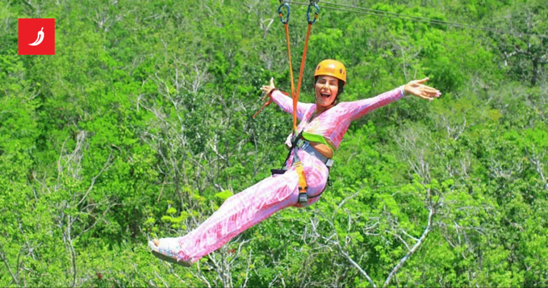 Britanka lagala da ne može iz kuće, dobivala naknadu. Snimili je kako surfa u Meksiku Britanka lagala da ne može iz kuće, dobivala naknadu. Snimili je kako surfa u Meksiku