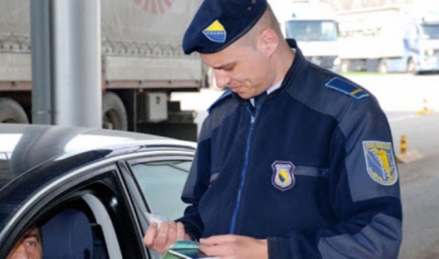 DOK SE POOŠTRAVAJU PUTOVANJA U EU: Bh. građani sa ličnom kartom i ove godine na odmor… DOK SE POOŠTRAVAJU PUTOVANJA U EU: Bh. građani sa ličnom kartom i ove godine na odmor...