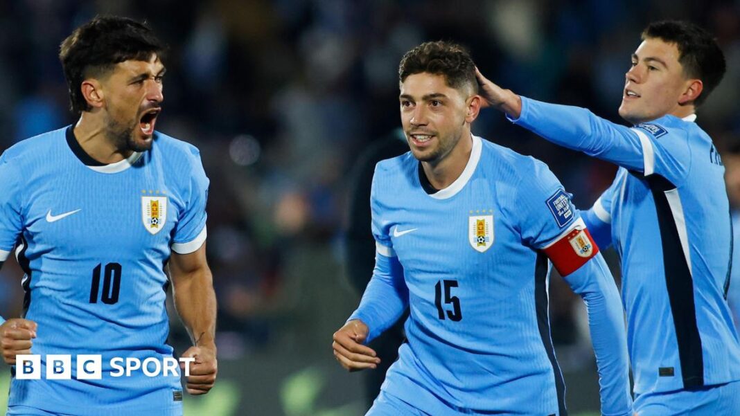 Engleska: Hoće li Urugvaj biti najteži test za Thomasa Tuchela do sada? Thomas Tuchel looks on during a match