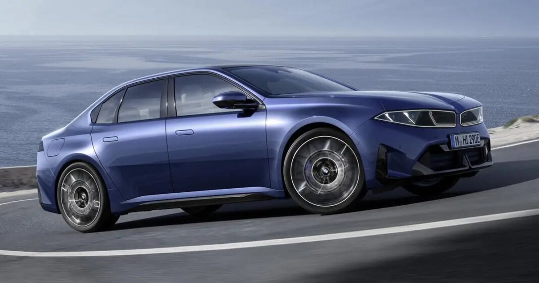 FOTO Ovako izgleda budućnost BMW-a: Otkrili su novu ‘trojku’ FOTO Ovako izgleda budućnost BMW-a: Otkrili su novu 'trojku'